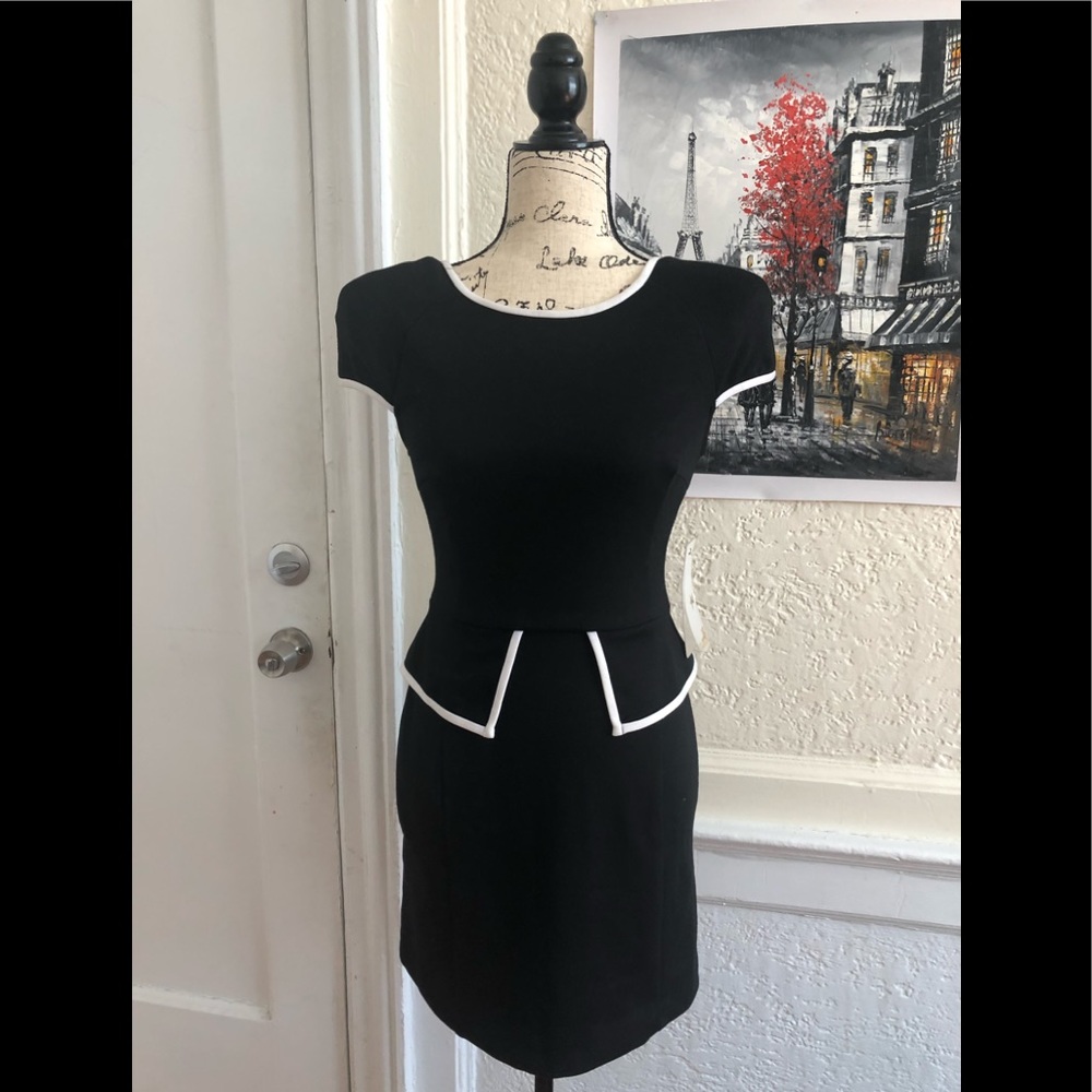 NEW! Forever 21 lil black dress size S